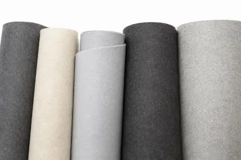 Rolls of acoustic non-woven felt for sound insulation